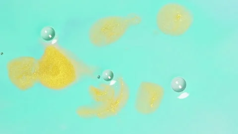 Abstract multicolor fluid diffusion with organic ink swirls and liquid textures Stock-Footage 331673089