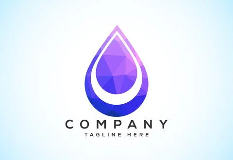 Abstract polygonal water drop logo sign symbol. Low poly water drop Logo. G.. Illustrazione stock