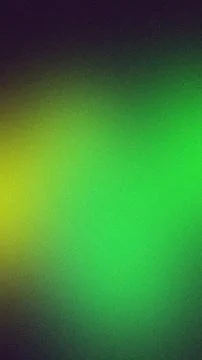 Abstract vibrant green gradient background with soft noise texture for digi.. Ilustración de archivo