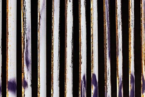 Abstract Weathered Metal Bars with Rust and Patina Vertical Pattern Foto stock