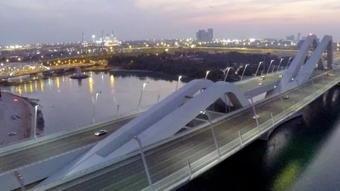 Abu Dhabi bridge at night general view Stock-Footage 128937861