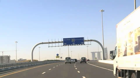 ABU DHABI DRIVING 库存影片 22859679