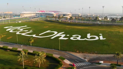 ABU DHABI ON GRASS Video stock 129457670