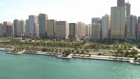 Abu Dhabı most populer place for holiday and luxury life style Stock Footage 128940643