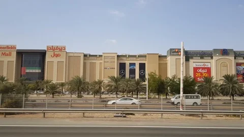 Abu Dhabi street Stock Footage 128649383