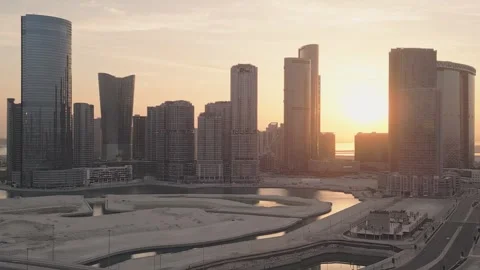 Abu Dhabi, UAE - 25th april, 2025: Aerial panorama Modern UAE skyline, luxu.. Vídeos de archivo 308499552