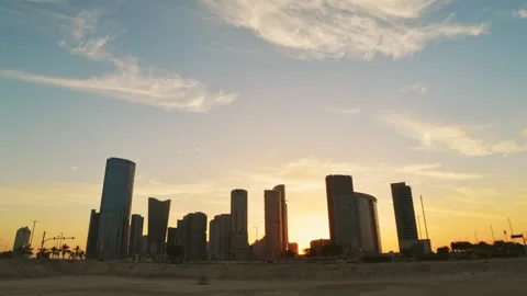 Abu Dhabi, UAE - 25th april,2025: static Al reem island Modern UAE skyline,.. Vídeos de archivo 309839403