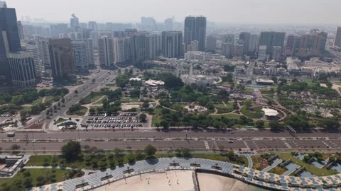 Abu Dhabi - UAE Corniche City Break Water Urban Sea Beautiful Drone Footage Vidéo 309082619