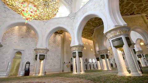 ABU DHABI, UAE - DECEMBER 10, 2016: Interior of Sheikh Zayed Grand Mosque in Abu Stock Footage 168104562