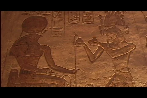 Abu simbel queen temple interior heiro 02 Video stock 591552