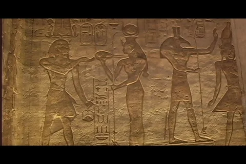 Abu simbel queen temple interior heiro 01 Video stock 591553
