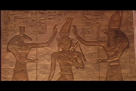 Abu simbel queen temple interior columns tight Stock Footage 591557