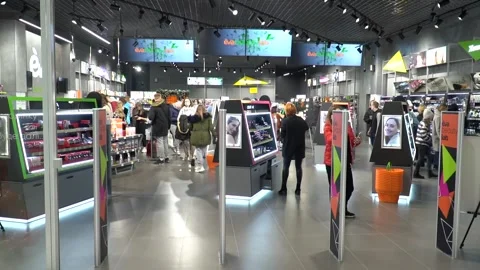 Accelerated shooting of people in a hypermarket Stock Footage 147155630