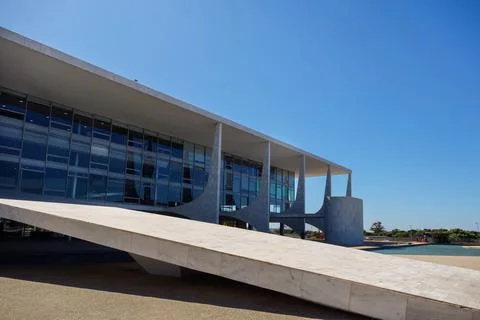 Access ramp and external view of Planalto Palace, headquarters of the Presi.. Stock Photos