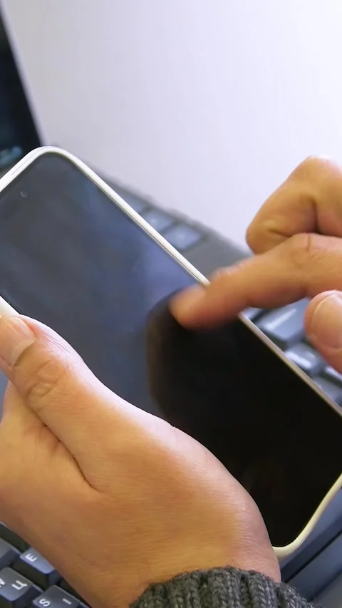 Accessibility of gadgets for people with visual impairment. Vertical video. Video stock 303415855