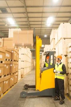 Accompanying a man Barcode reader Young men It's safe. Asians Look. Take it. Stock Photos