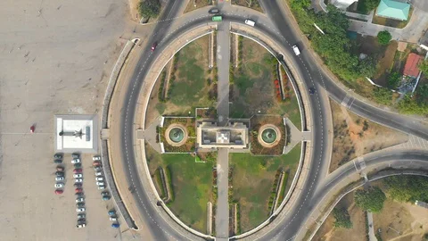 Accra Black Star Gate round about, drone view, tilt up Stock-Footage 127641303