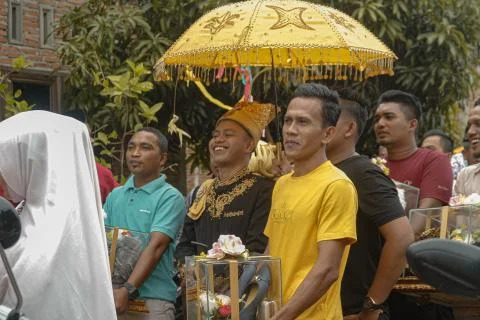 Aceh tradition of escorting the groom to the bride's house Stock Photos