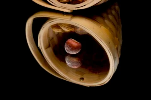 Acorn in a basket Foto stock