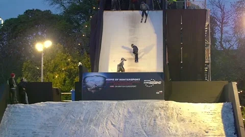 Acrobatic display by ski and snowboard champions 動画素材 57527321