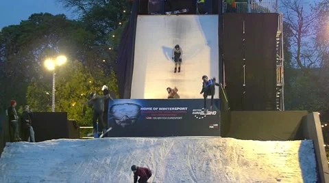 Acrobatic display by ski and snowboard champions 動画素材 57528145