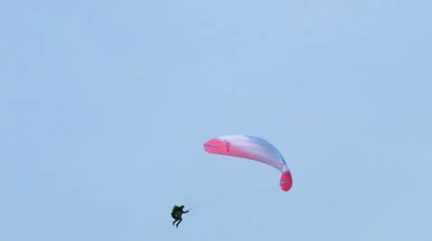Acrobatic paragliding 13 Video stock 40272275