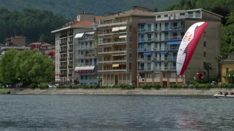 Acrobatic paragliding synchro yellow red 23 Stock Footage 40299909