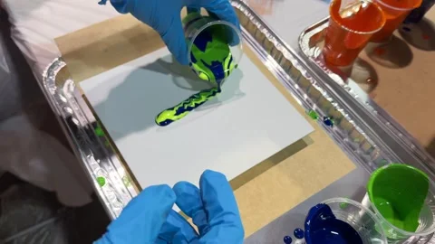 Acrylic Pour Painting 스톡 동영상 341698448