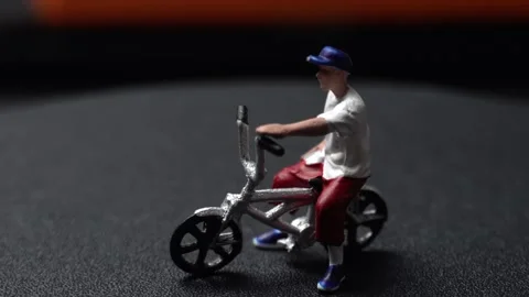 Action figure with bycle bmx 스톡 동영상 282236972