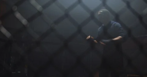 Active boxer practicing in boxing ring 스톡 동영상 108550438