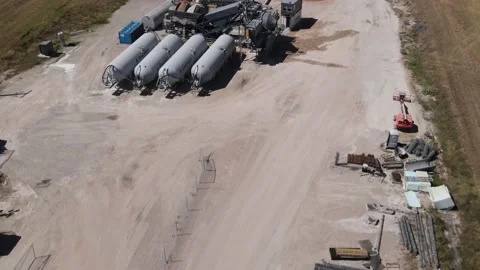 Active construction site mobile cement plant Stockbeeldmateriaal 161495728