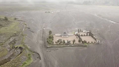 This active mountain has a place to rest Stock Footage 208661777