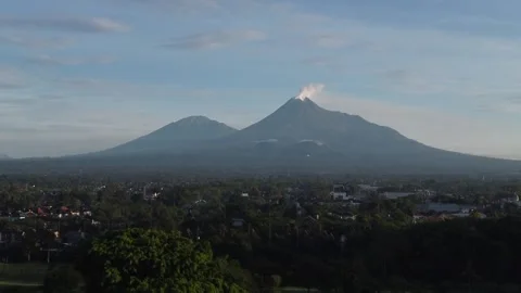 ACTIVE VOLCANO OF JAVA 스톡 동영상 247801279