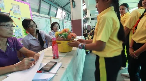 Activity of primary school education. student present Paper Mache. Stock Footage 67400146