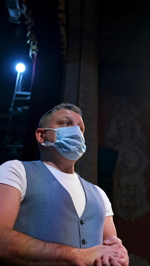Actor in medical mask talking. Stock Footage 279915871