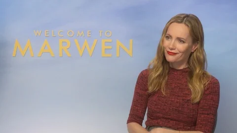 Actress Leslie Mann talks about her movie 'Welcome to Marwen' - 2018 Video stock 102364801