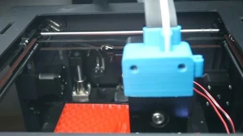Actual printhead of 3d printer in operation 스톡 동영상 89939252