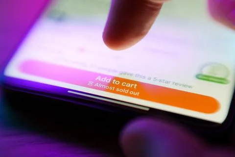 Add to cart button on Temu e-shop website. E-commerce concept Stock Photos