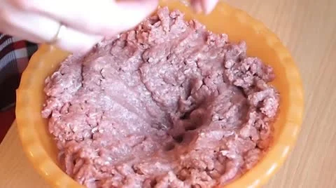 Add egg Vídeo Stock 10874609