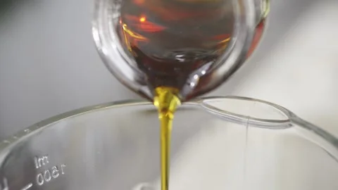 Adding maple syrup Stock Footage 140268575