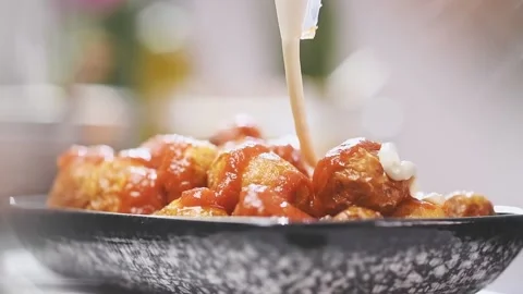 Adding mayonnaise on fried small new potatoes. Stock Footage 153481185
