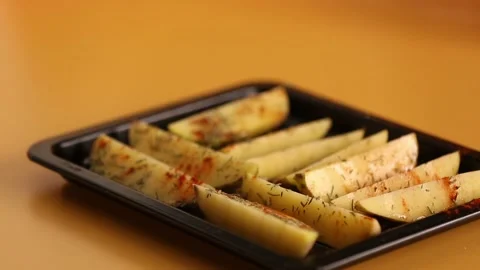 Adding pepper to potatoes Stock Footage 132144980