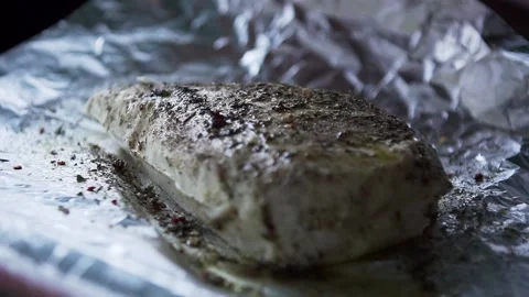 Adding some garlic to a tasty Paneer Close up Stock Footage 132997653