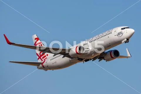 Adelaide, Australia - January 7, 2013: Virgin Australia Airlines Boeing 737 V Stock Photos
