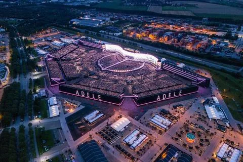  Adele in Muenchen - 2. Show der Europa Konzerte am 03.08.2024 auf dem Fre... Foto stock