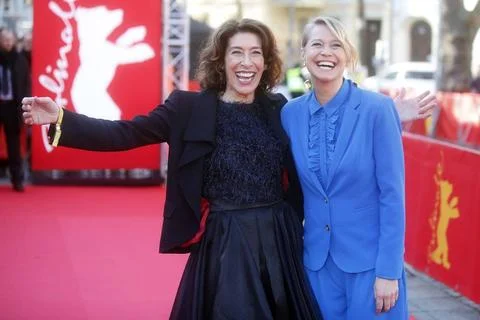  Adele Neuhauser, Trine Dyrholm, bei BRECHT, Filmpremiere zur Berlinale, 6... Foto stock