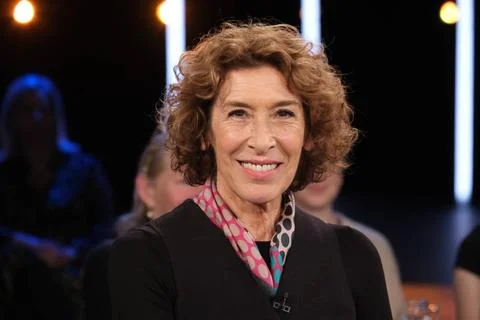   Adele Neuhauser zu Gast in der NDR Talk Show, Fototermin im Fernsehstudi... Stock-Fotos