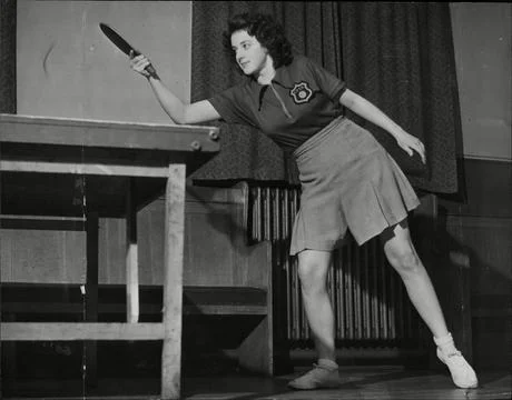 Adele Wood Playing Table Tennis For England In A Match Against Scotland. Stock-Fotos
