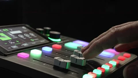 Adjusting Audio Volume on Panel for Livestream Sources Using Pad Buttons Vídeo Stock 310139226