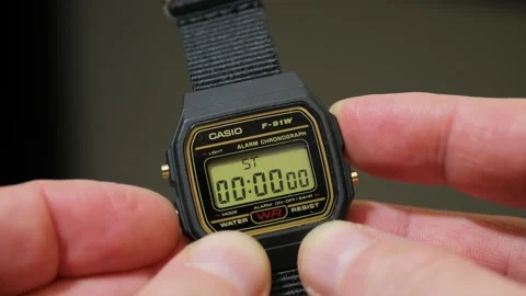 Adjusting watch back one hour, dst end Video stock 146133525